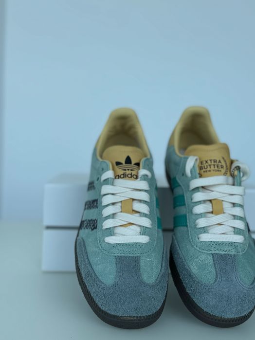 Vânzare de adidași