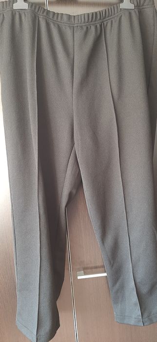 Vând pantaloni damă