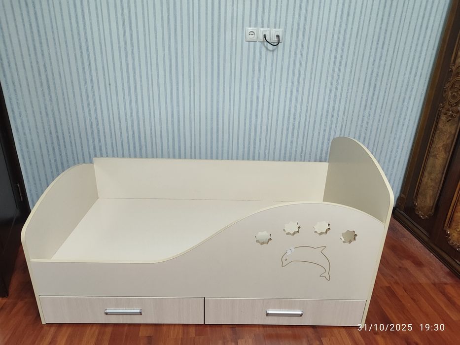 Yosh bolalar krovati