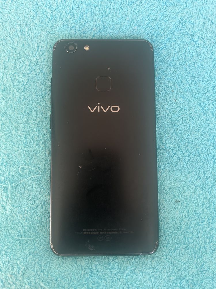 Продам телефон Vivo Y79 в отличном состоянии 64 гб