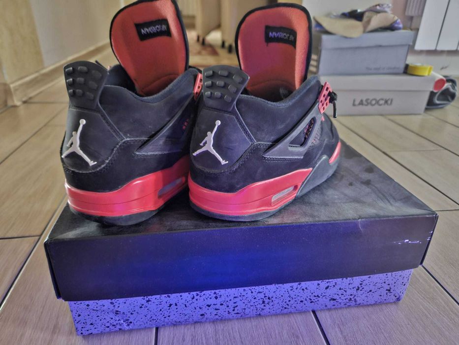 Jordan 4 Red thunder