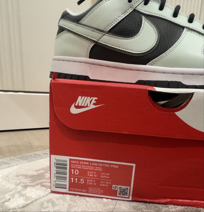 Продаются мужские кроссовки  Nike Dunk Low Retro Premium