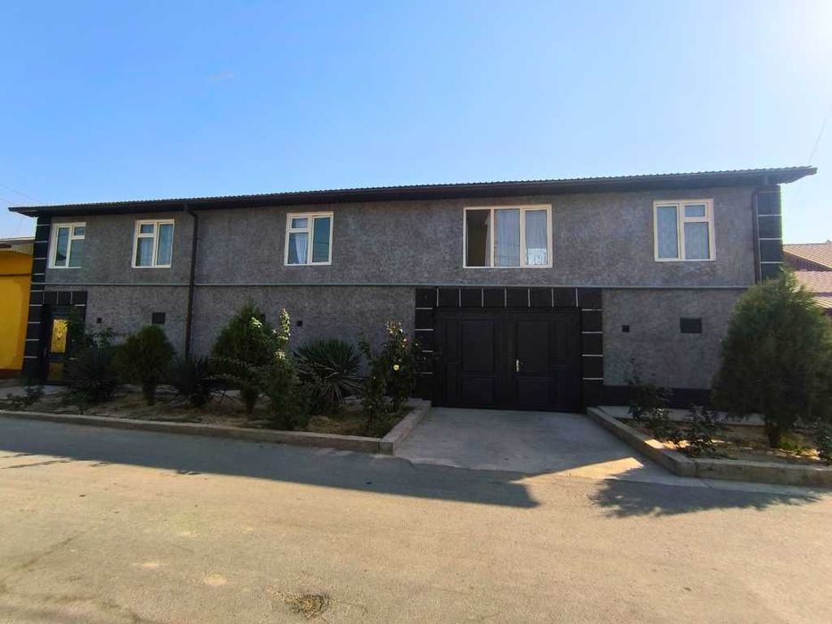 Продается дом 7,5 соток в Бектемирском районе, рядом с метро «Куйлюк»