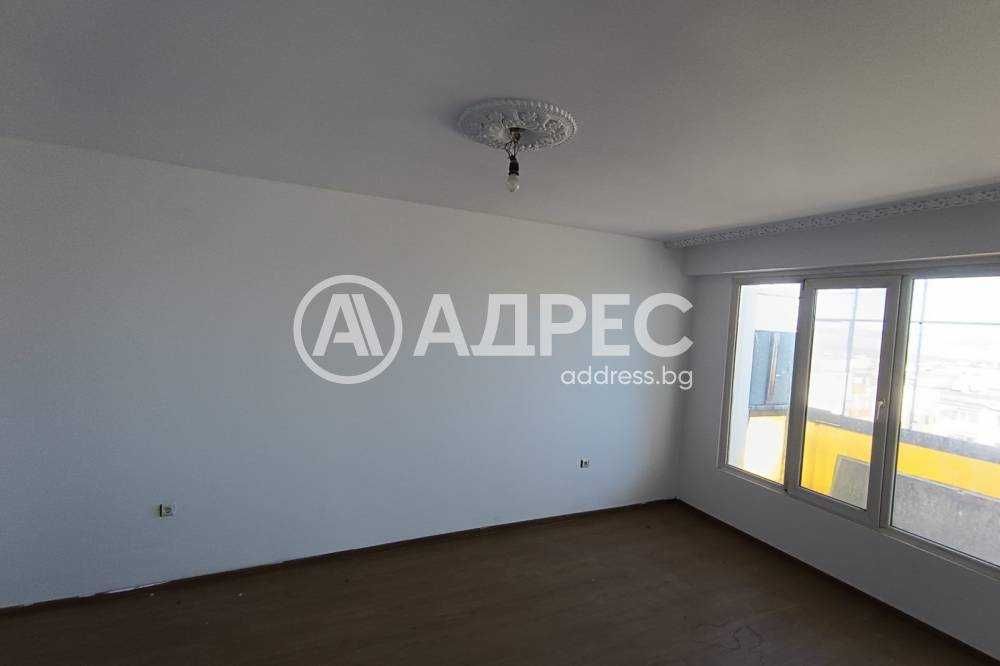 Продава се Двустаен апартамент в Разград, Орел - 64 кв.м за 733 €/кв.м - Снимка #2
