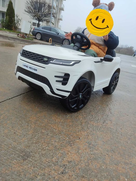 Mașinuță electrică LAND ROVER cu telecomanda