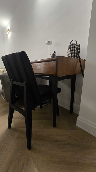 masa cu sertar lemn masiv reconditionat L70xl55xh82cm