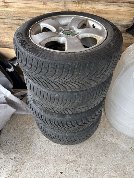 Продавам джанти с гуми r16