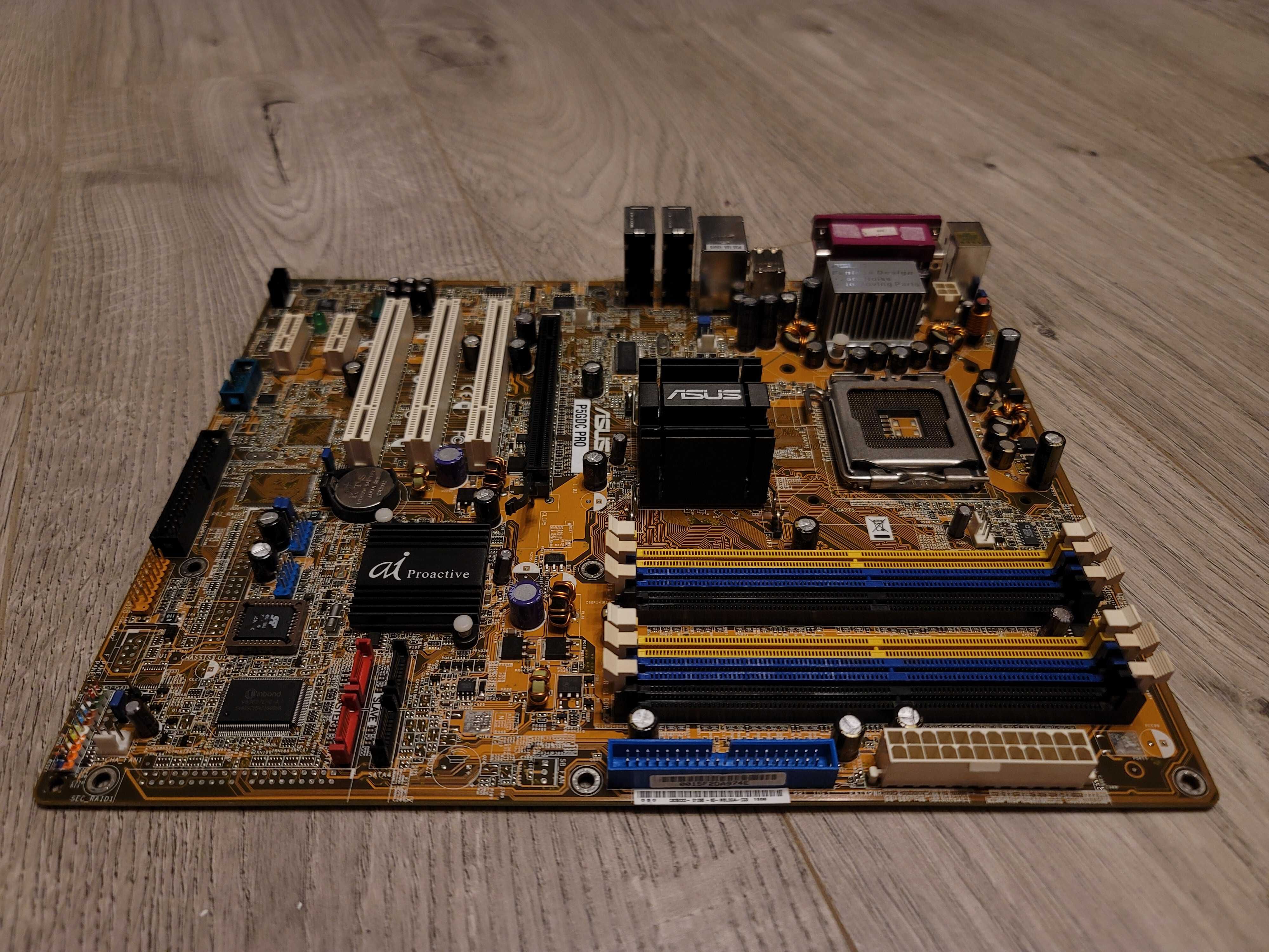 Placa de baza ASUS P5GDC PRO , socket 775 , DDR1 si DDR2 de colectie.