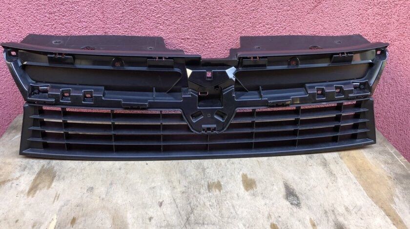 Grila calandru radiator fata NOUA Dacia Duster 2010,*2011, 2012*2013