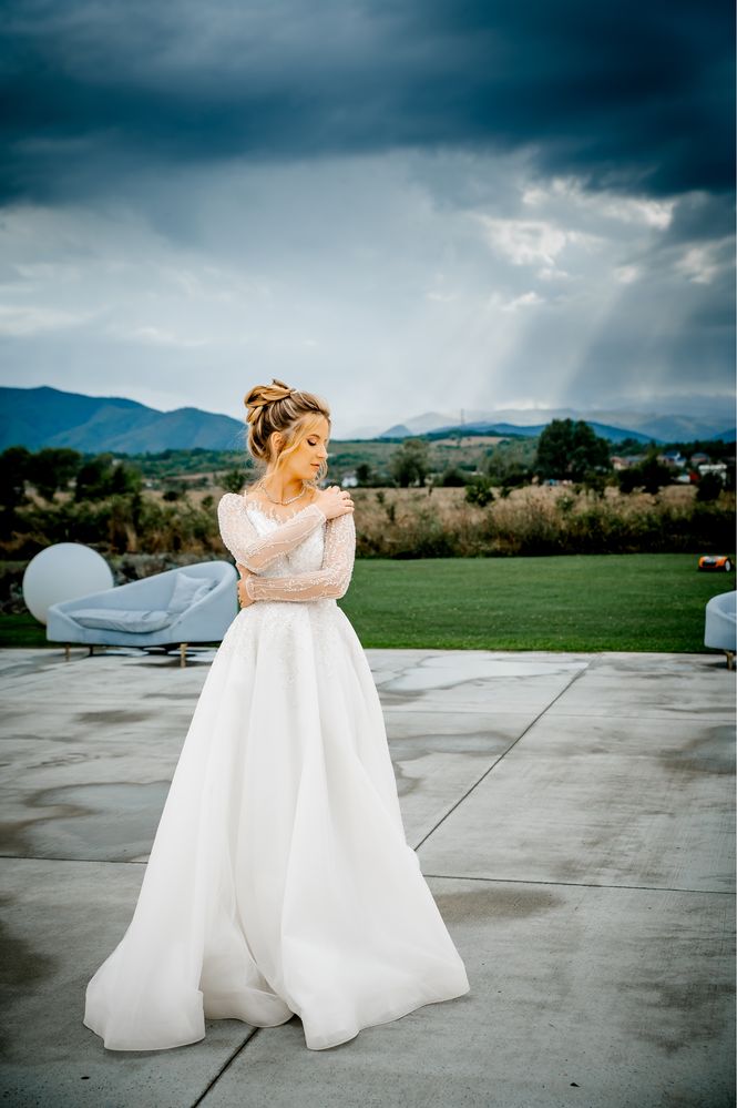 Vand rochie mireasa