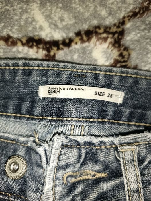 Продаются джинсы