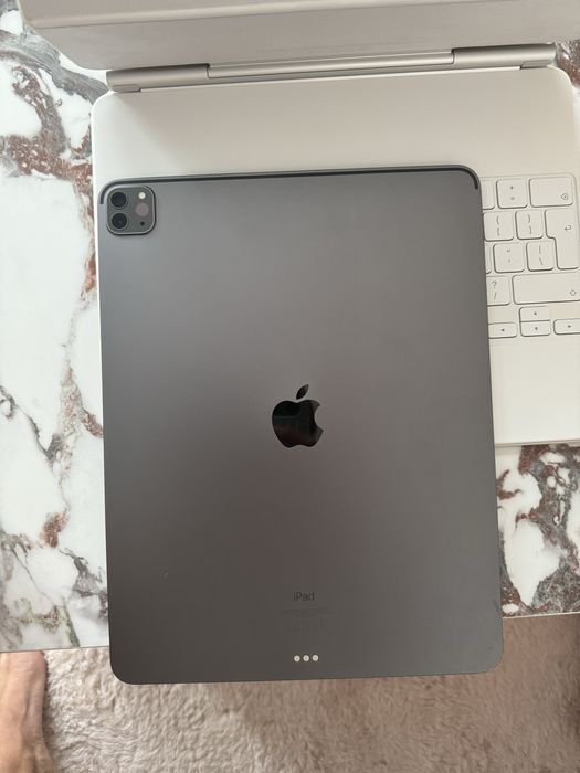 iPad Pro (12,9 inchi) generatia a5-a /128 GB