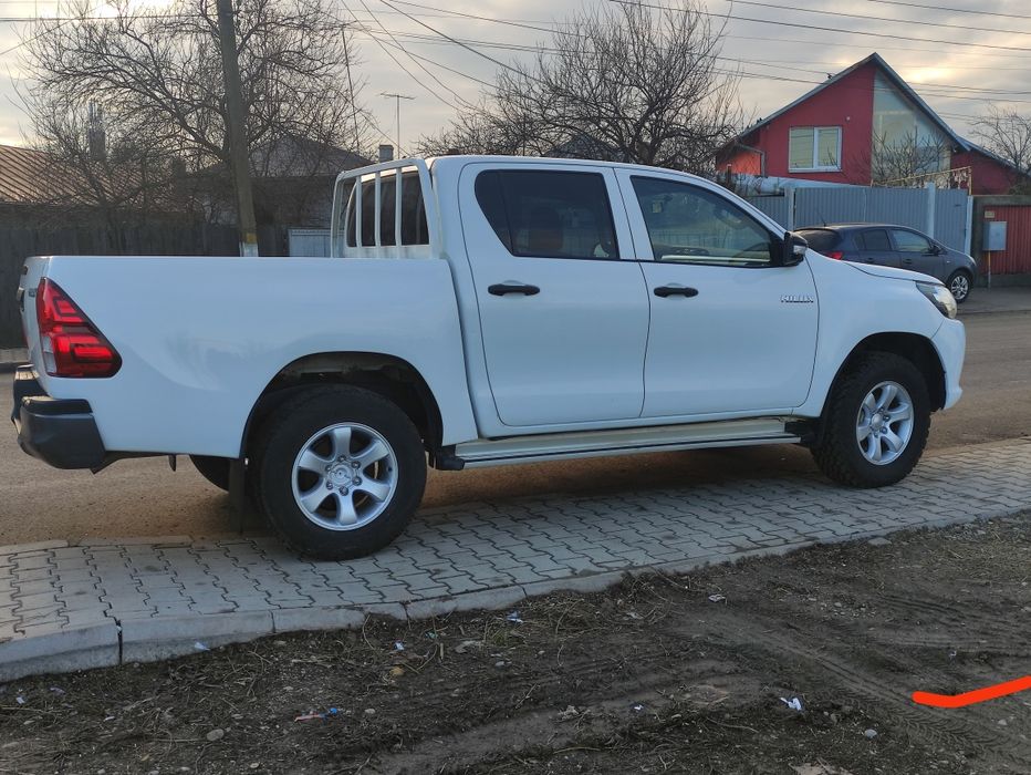 Toyota hilux 2017 , motor 9000 km.