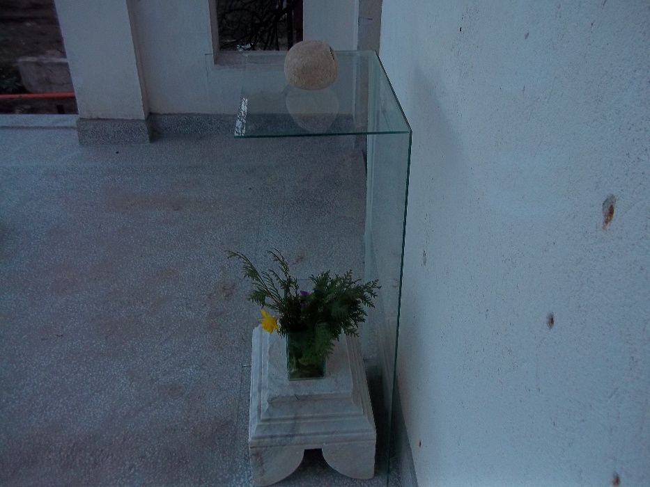 Декоративна стъклена конзола поставка етажерка