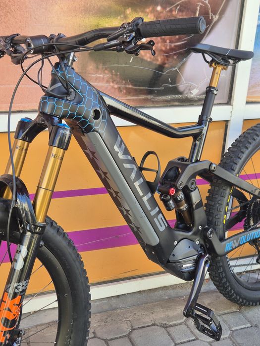 Bicicleta electrica  emtb Wallis full carbon 27.5