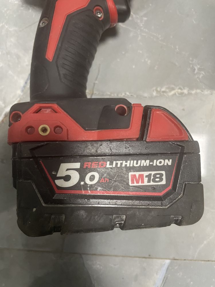 Milwaukee M18 BID-Импакт винтоверт