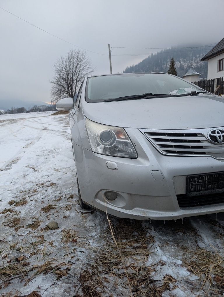 Dezmembrez Toyota Avensis 2011 2.2 D4D