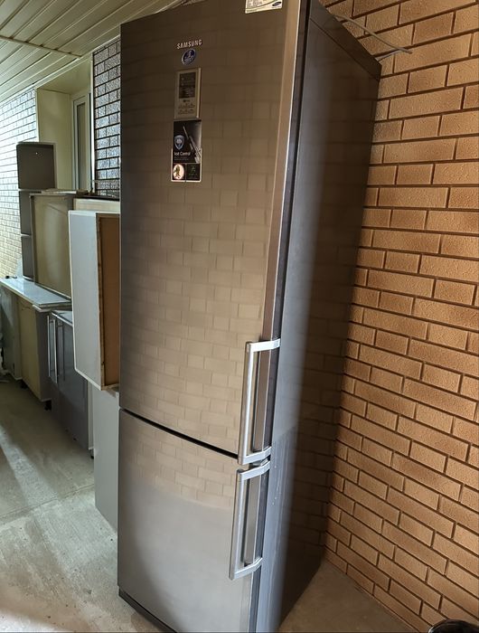 Холодильник samsung