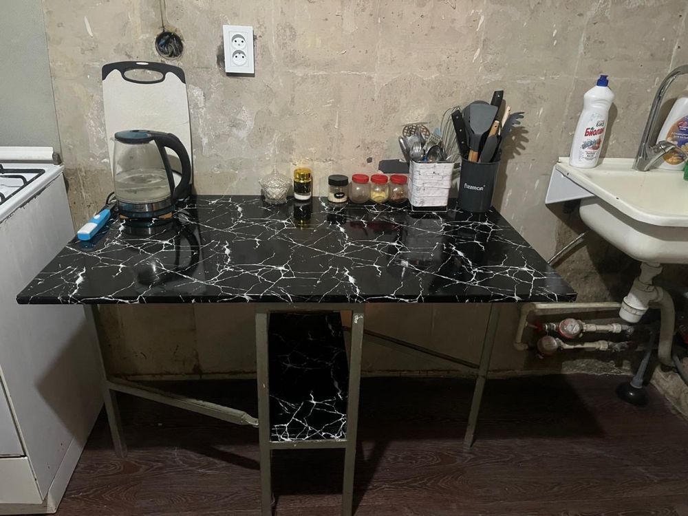 Продам стол б/у!