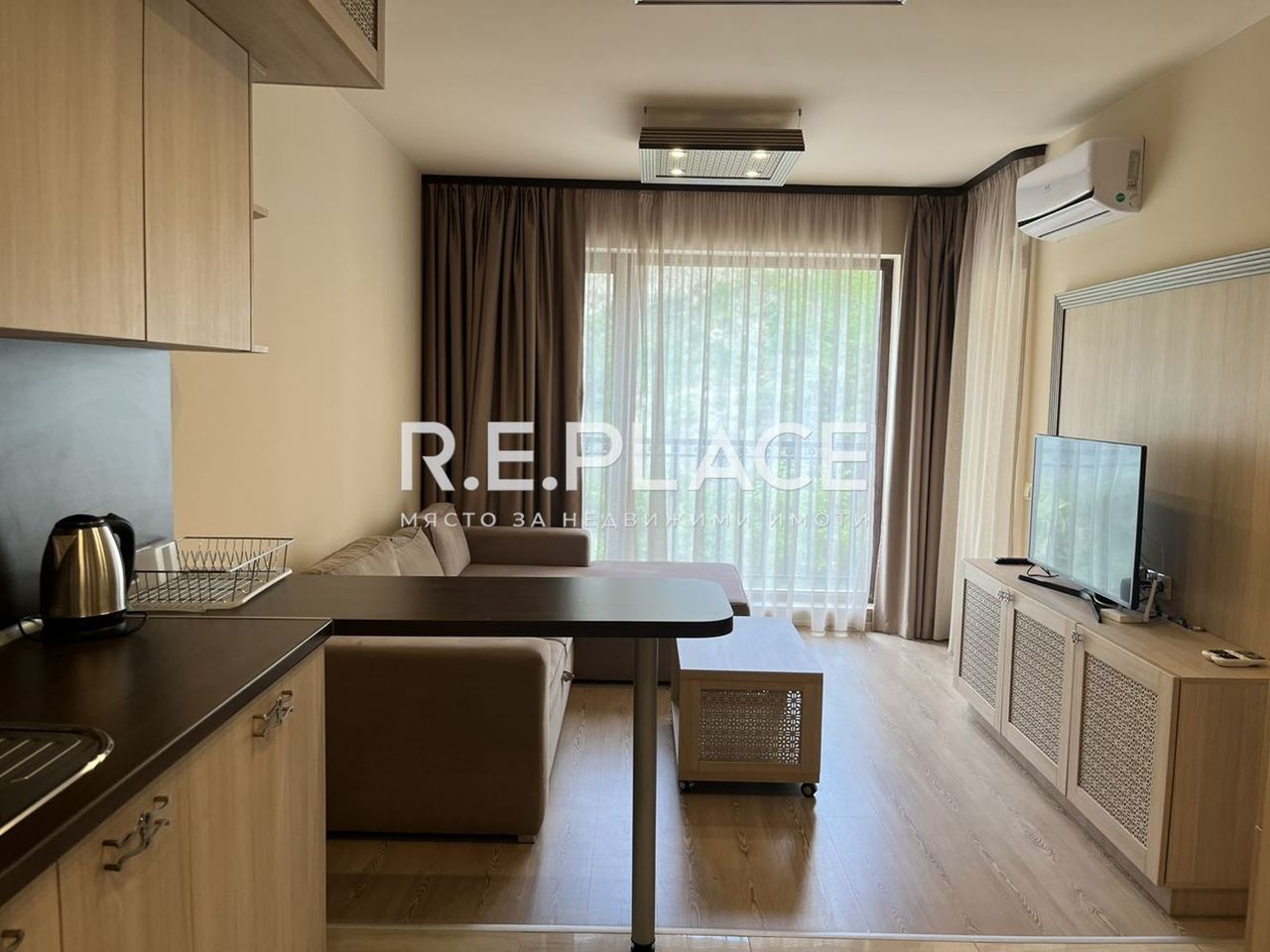 Продава се Двустаен апартамент в к.к. Златни пясъци - 55 кв.м за 1910 €/кв.м - Снимка #3