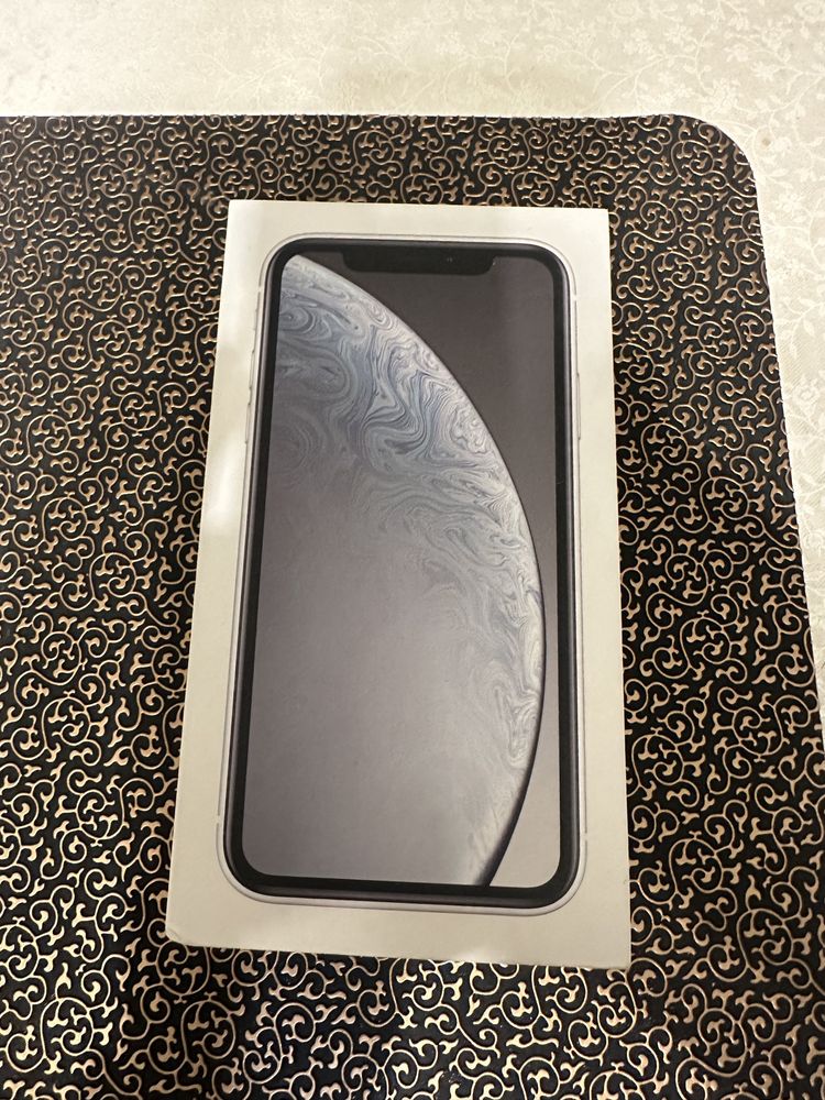 iPhone XR состояние как новый