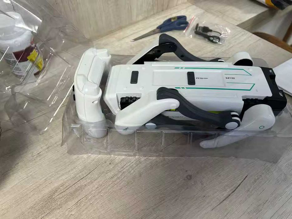 Интелигентен робот куче с дистанционно управление