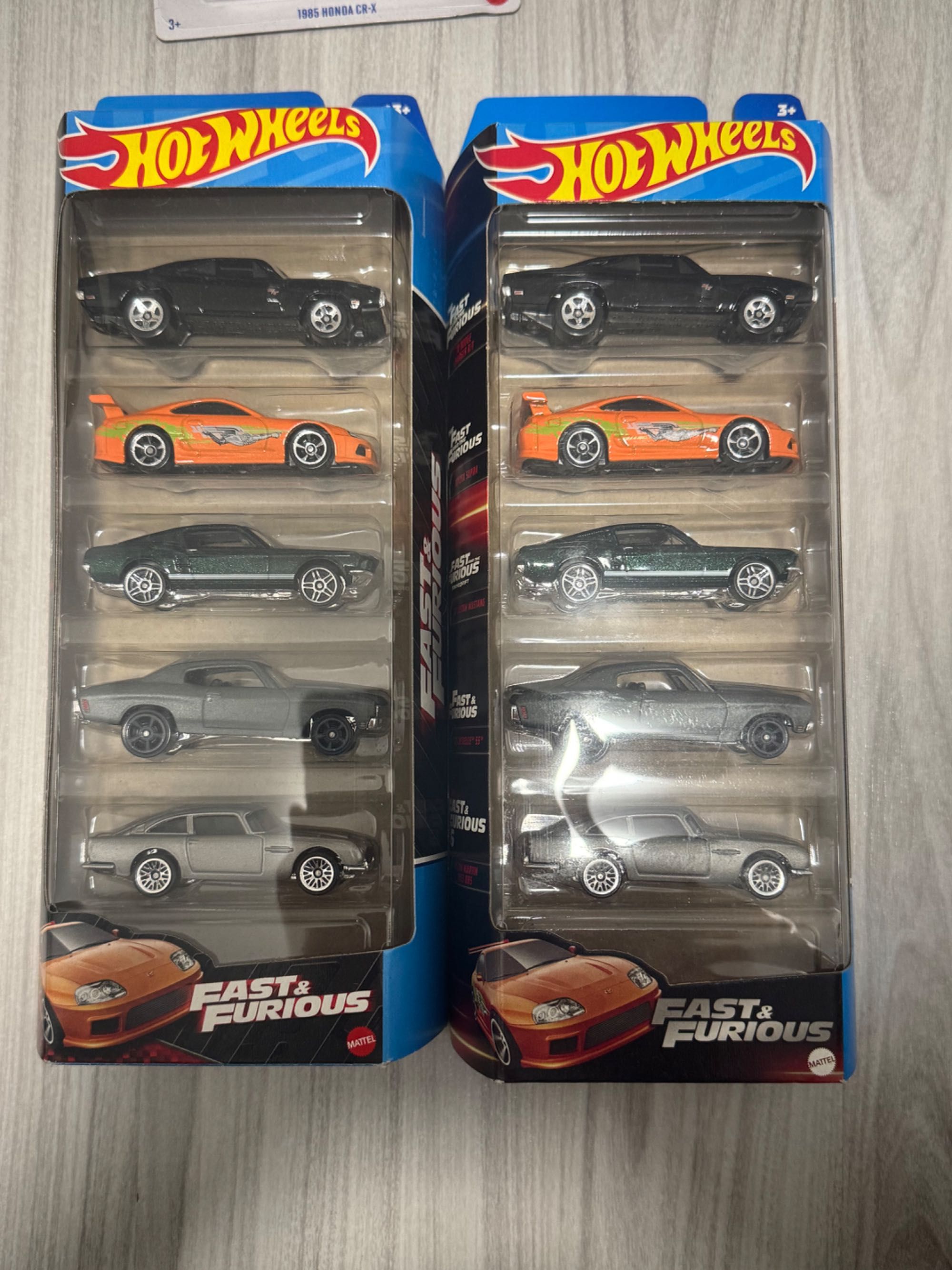 Колекция от hot wheels колички 1:64