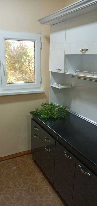 Сдается 3 х комнатная квартира на 1 этаже чинор