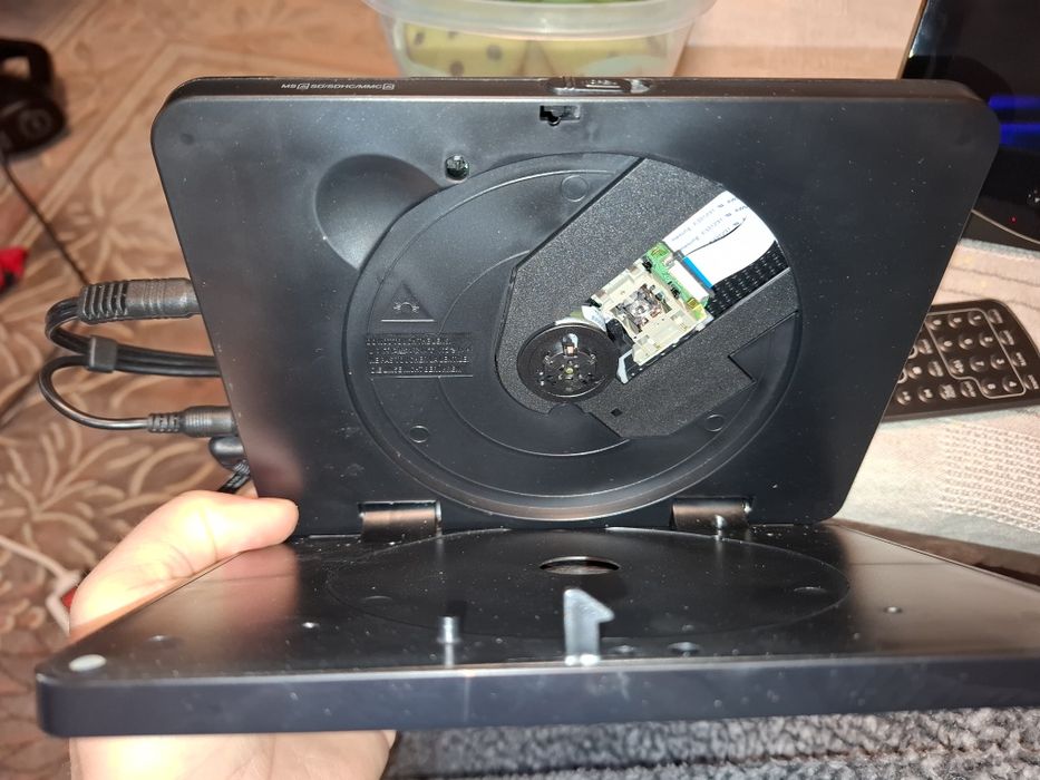 DVD auto Medion MD 84106