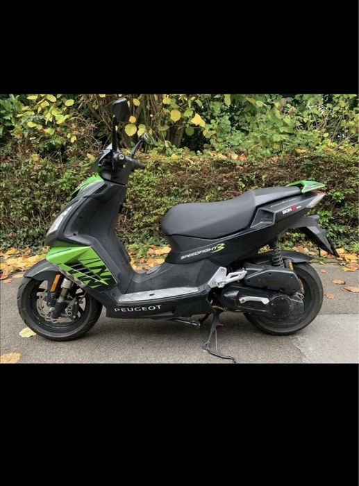 Vând urgent! Peugeot speedfight 3 - 45 km/h - 2 Takter