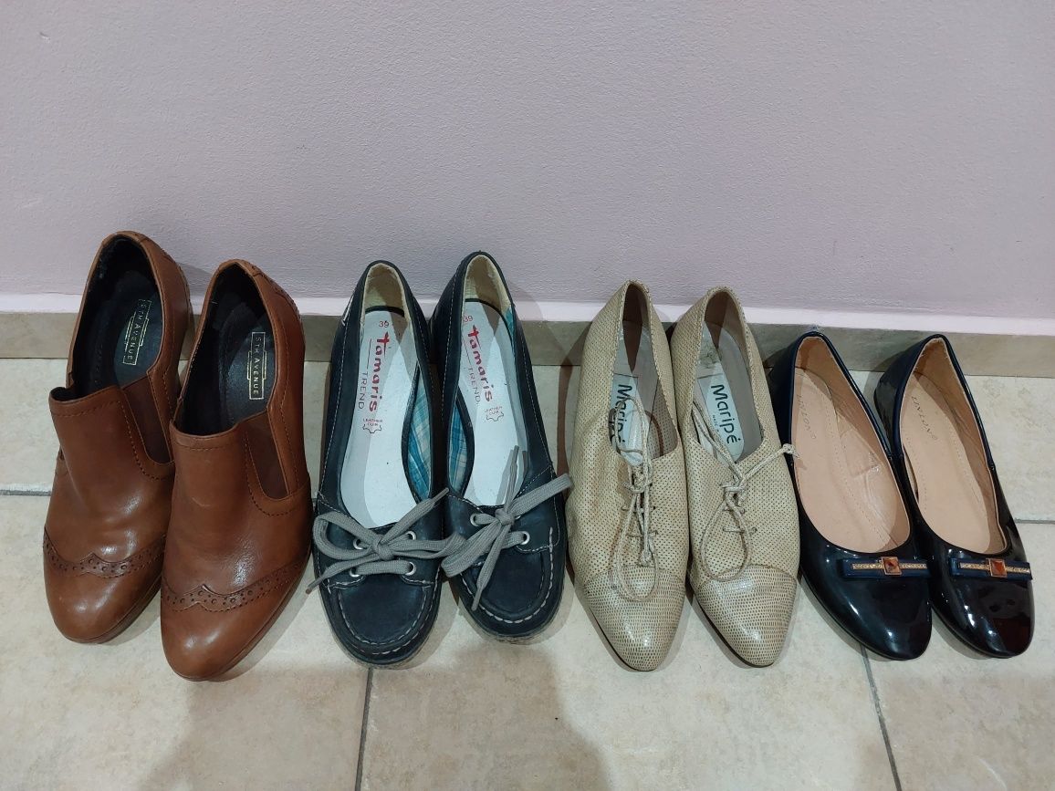 Pantofi diverse modele