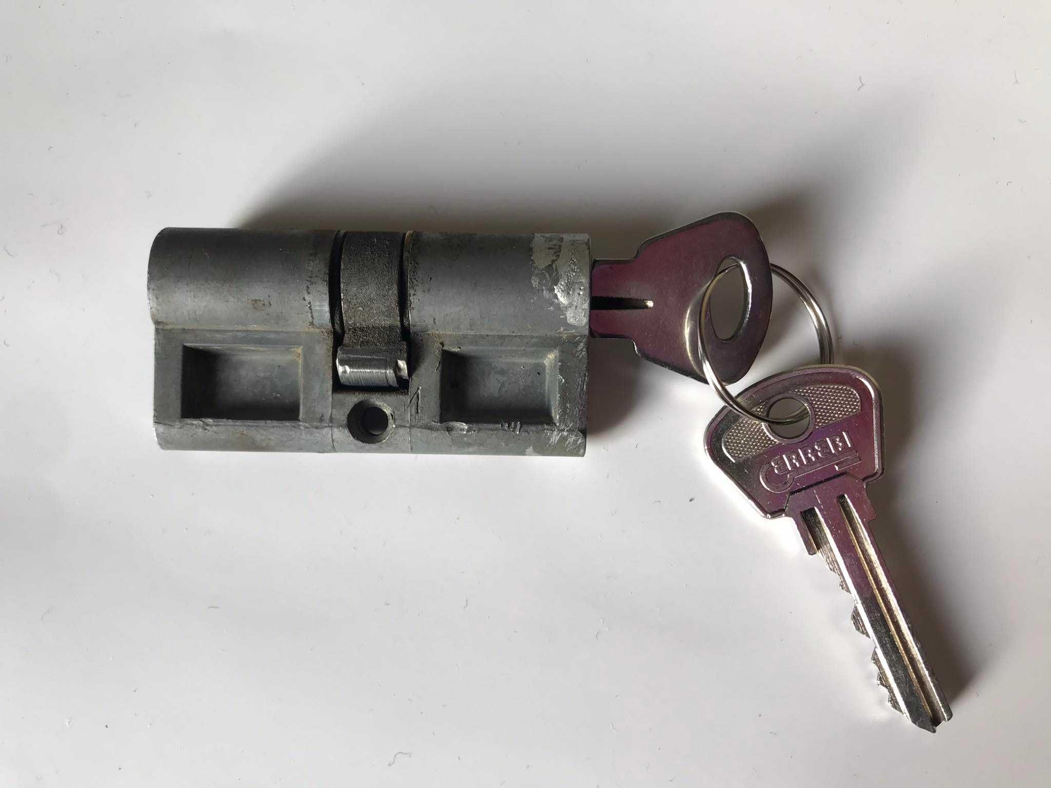 патронник за секретна брава+2 ключа