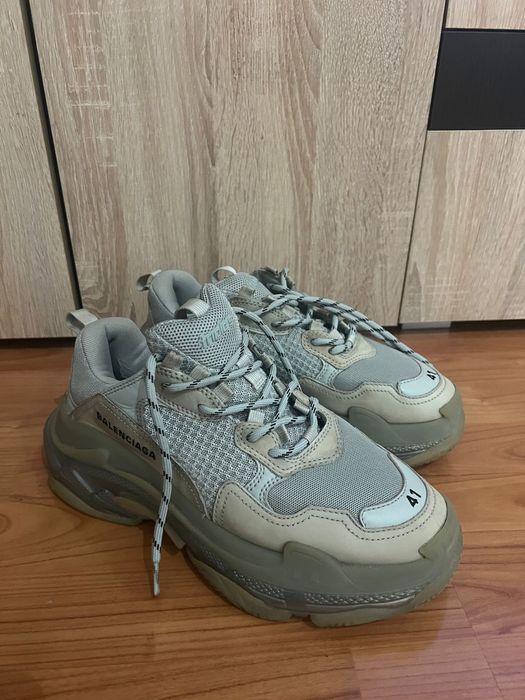 Balenciaga triple S stare foarte buna originali.