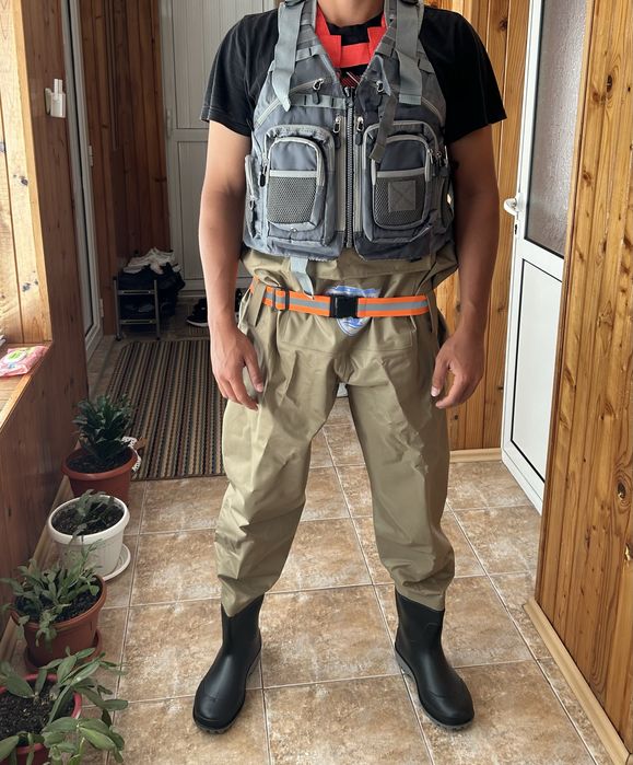 Риболовен гащеризон+жилетка