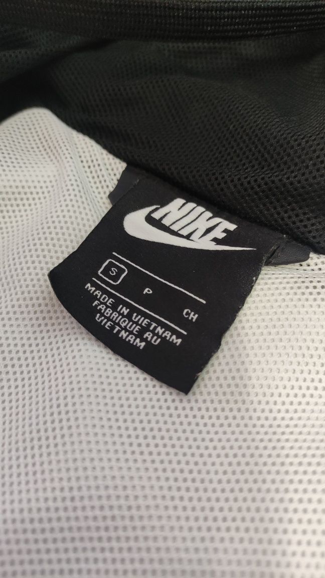 Nike S size Мъжка ветровка Оригинална