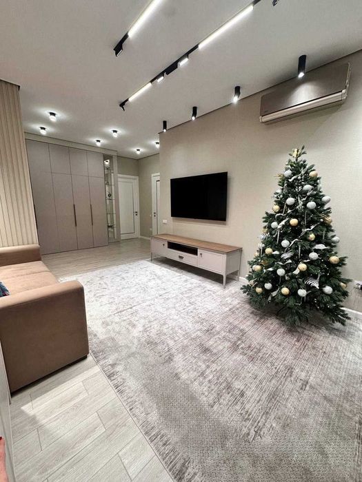 Продам в ЖК Казахстан, 3/6/10 с качественным ремонтом, 88 кв.м