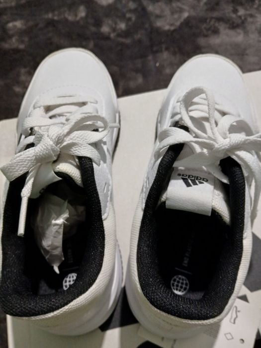 Vând adidași adidas pentru copii