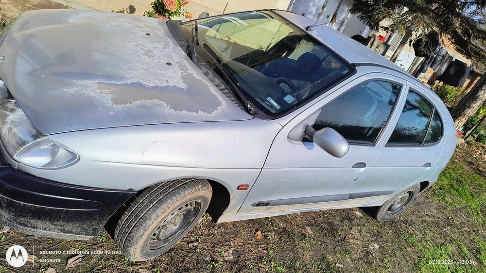 Продавам рено меган