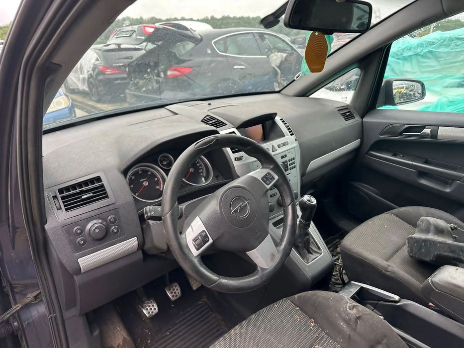 Dezmembrari Opel Zafira B 2007 / 1.7 Diesel
