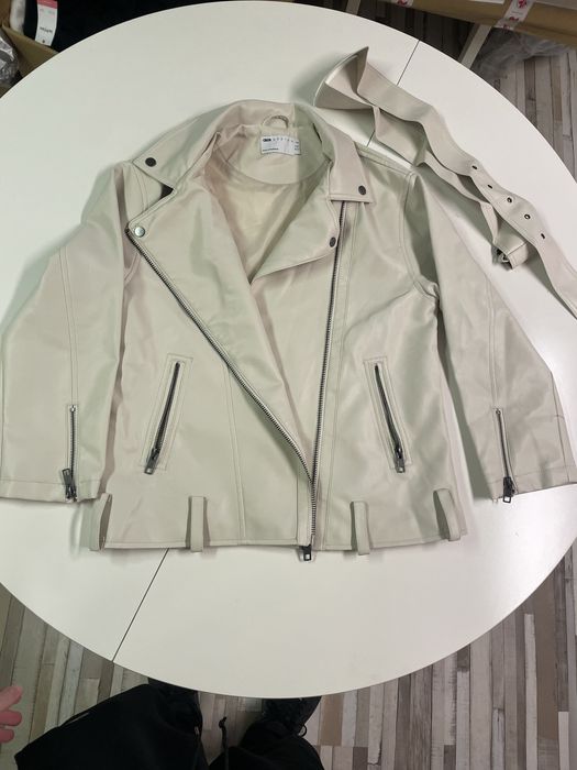 Geaca Asos din piele alba de femei