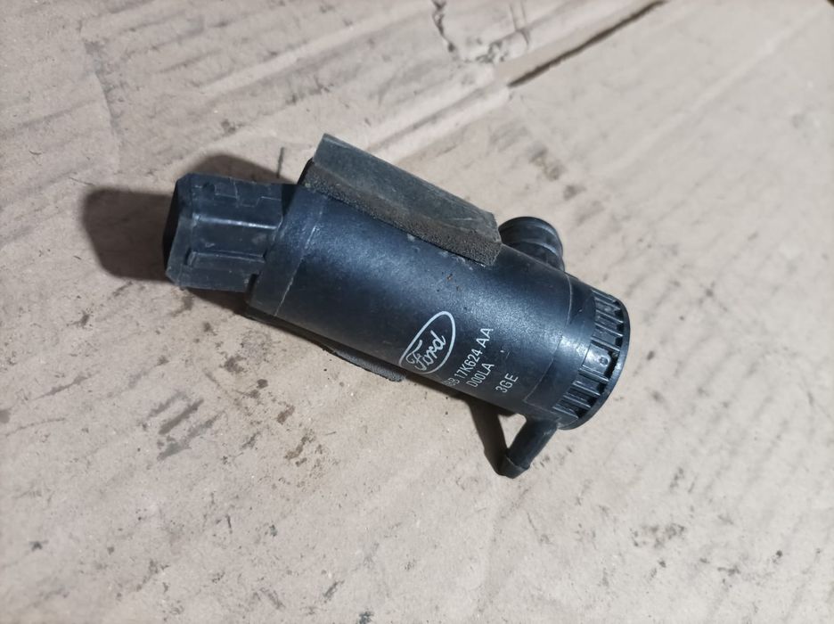 Pompă apă spălător :Focus,Mondeo,Fiesta...livrez colet avantajos oriun