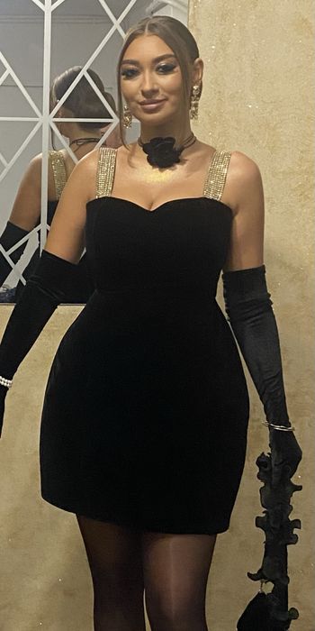 Rochie neagra catifea