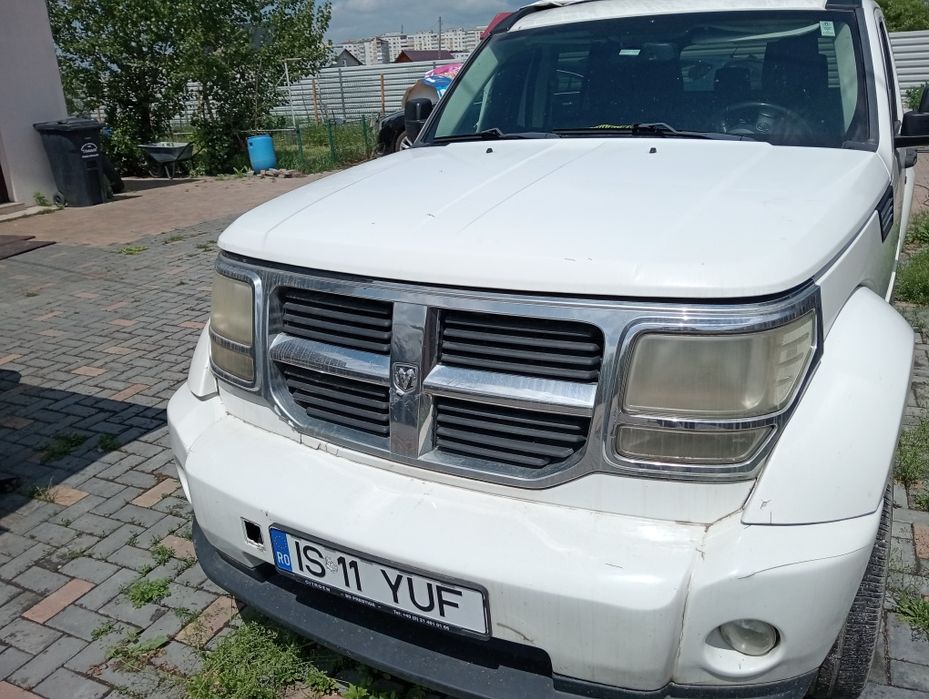 PF vând Dodge Nitro  2008
