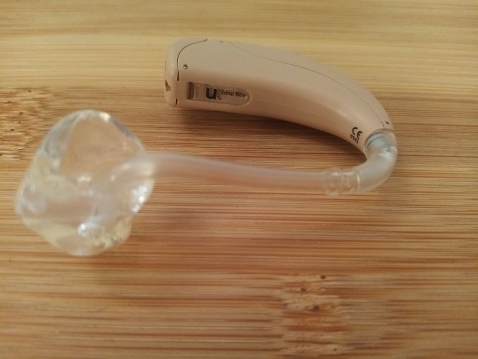 Unitron Shine Rev 3 S - Aparat medical auditiv. Oliva. Casca. Nou.