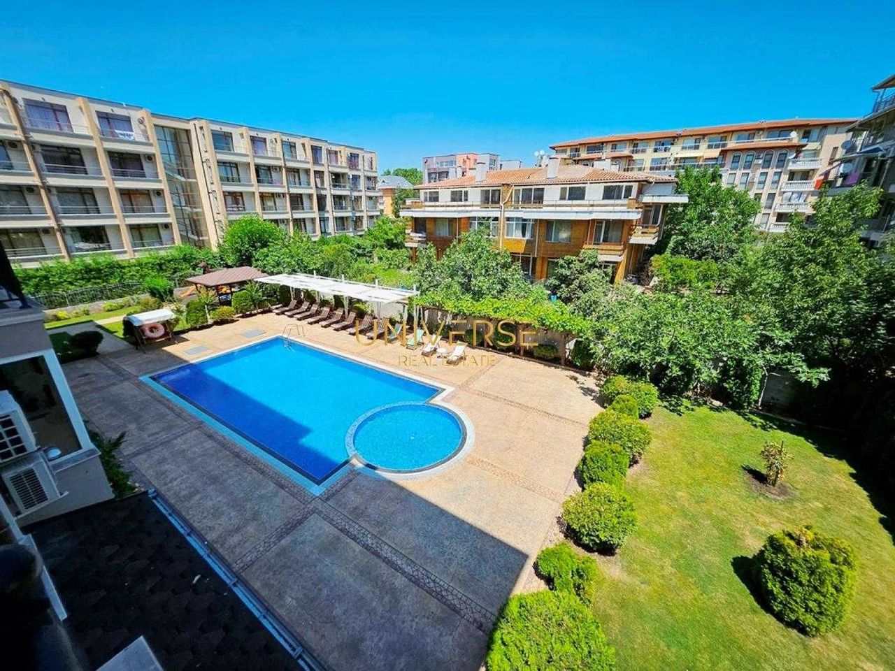Продава се Двустаен апартамент в к.к. Слънчев бряг - 61 кв.м за 1310 €/кв.м - Снимка #9