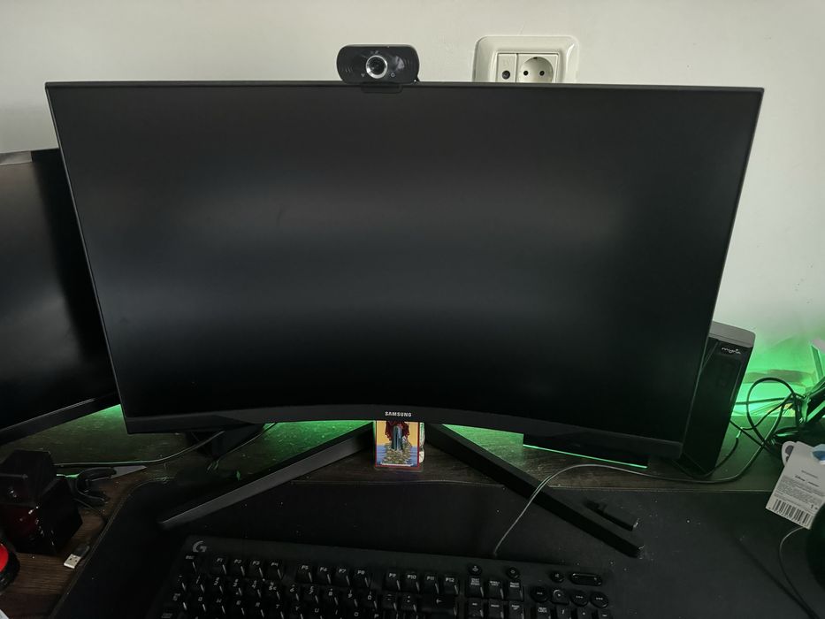 Vand Pc intel I7 11700F cu o placa video de rtx3060 OC 12gb