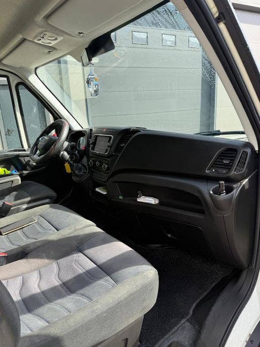 Vand Iveco 3.0, Lift hidraulic