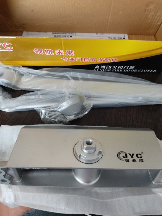 Доводчики для уличной двери