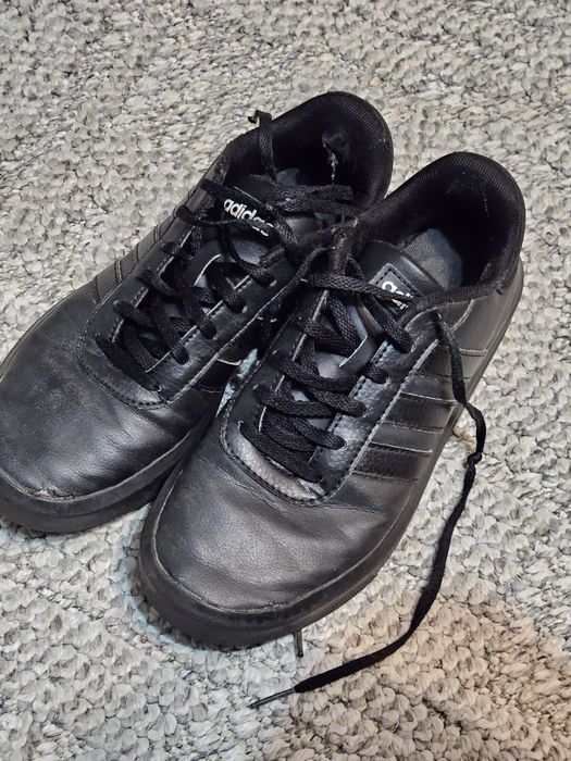 Adidas обувки 36-37нм.
