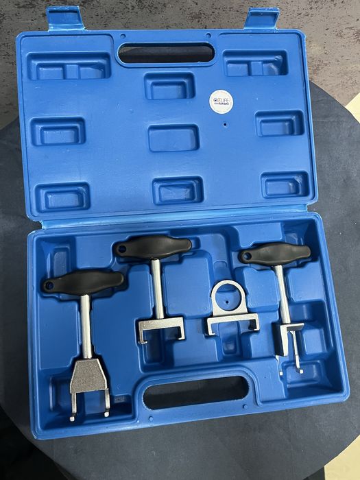 Инструмент за демонтаж